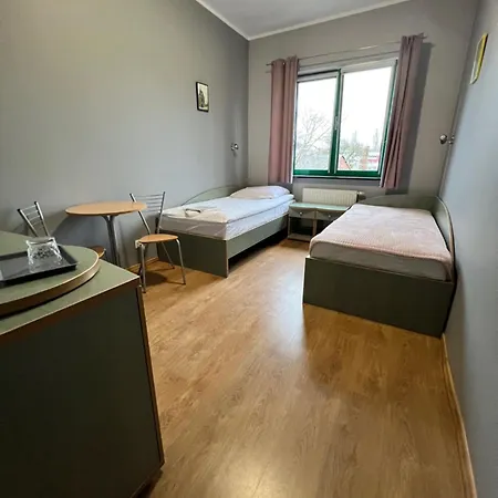 Akademia Tenisa Prawobrzeze Hostel Szczecin