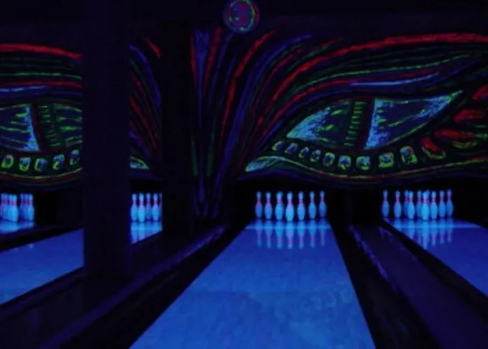 Akademia Tenisa Prawobrzeze ホステル *